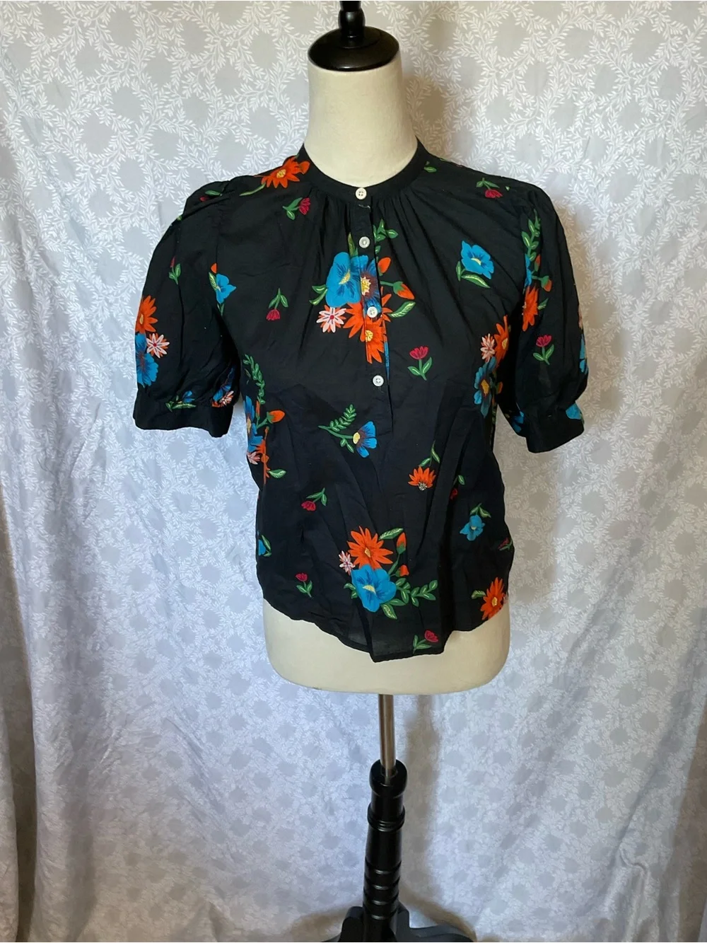 LOFT Black Floral Button-Up Puff Sleeve Blouse
